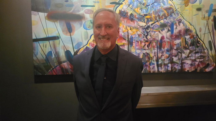 Dr. Kevin Burns